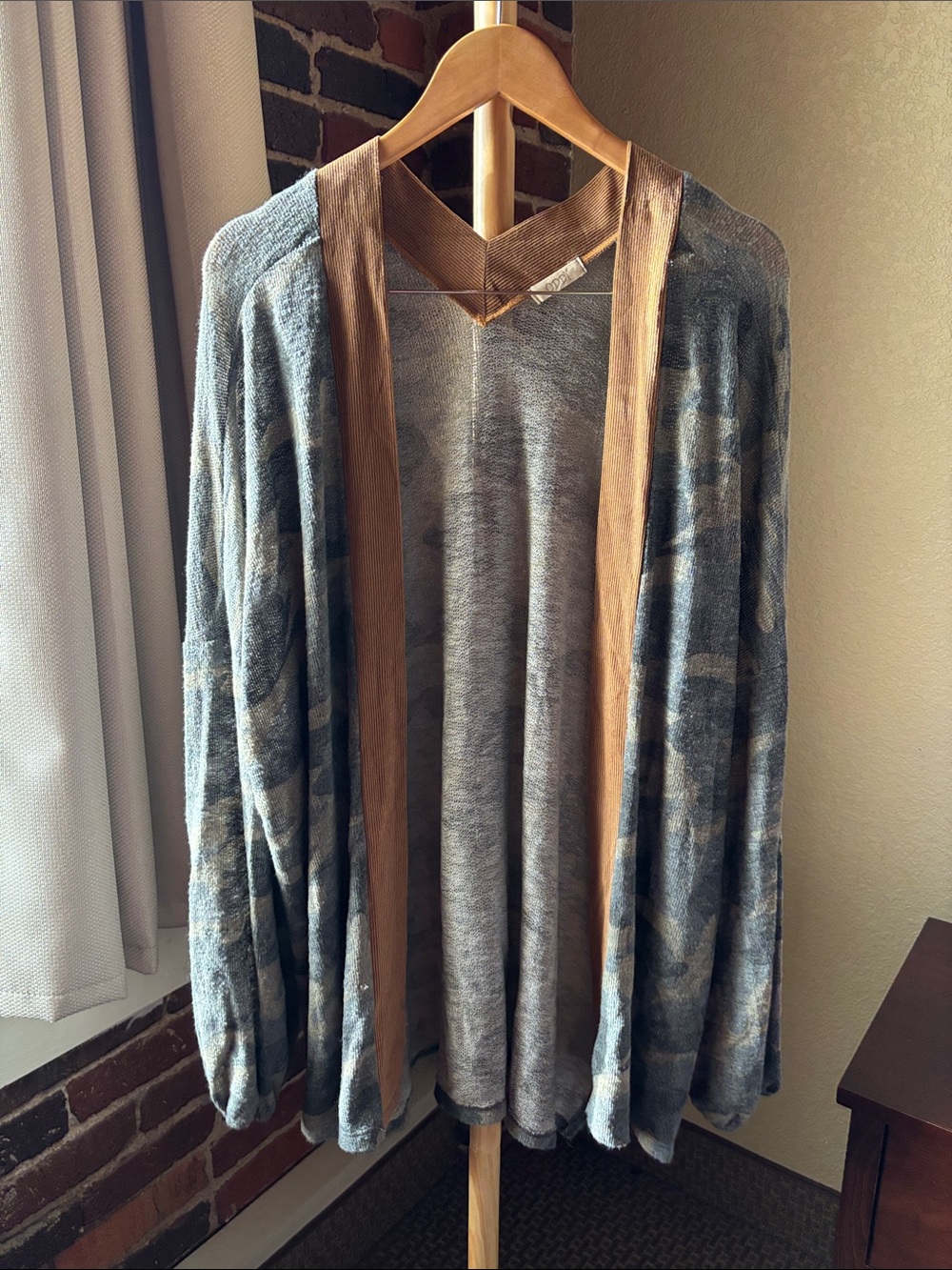ODDY Gray and Brown Camouflage Camo Open-Front Women's Cardigan Size 1X